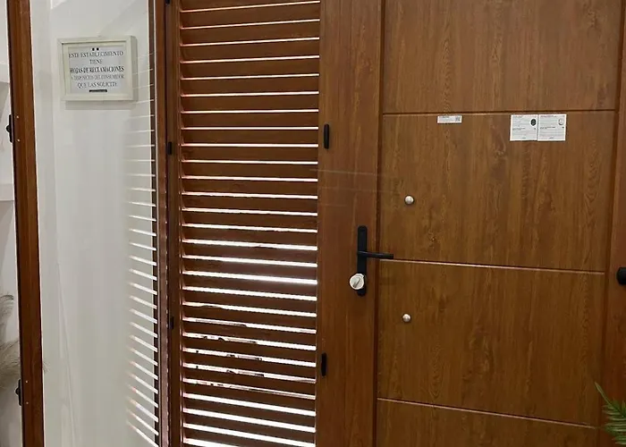 Alcazaba Ii Tourist Appartement *